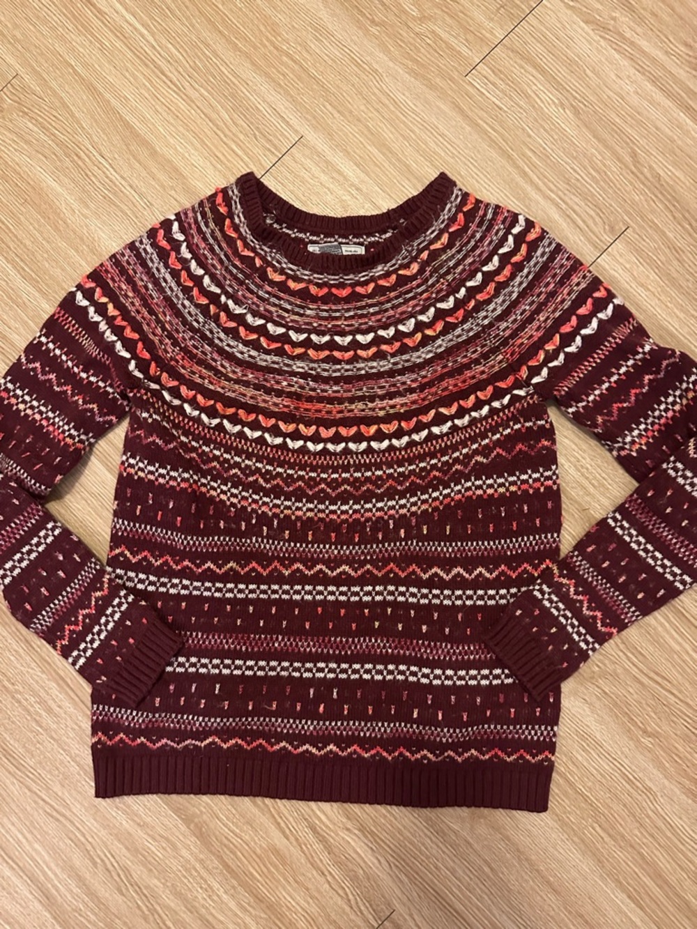🫐3 for $15🫐 Women’s Maroon Fair Isle Crewneck Sweater